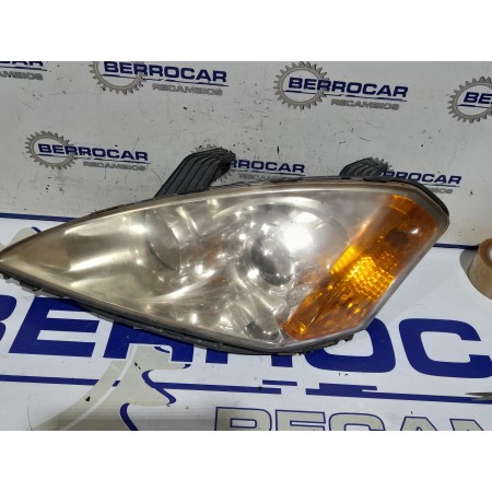 Recambio de faro izquierdo para ssangyong kyron 2.0 xdi referencia OEM IAM 8310108B14  