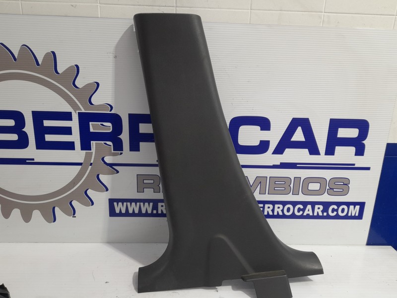 Recambio de moldura para suzuki swift berlina (mz) 1.3 16v cat referencia OEM IAM 7624163J0  