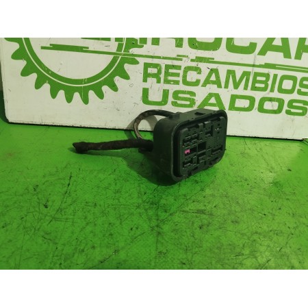 Recambio de caja reles / fusibles para volkswagen golf v berlina (1k1) 1.9 tdi referencia OEM IAM 1K0937701A  