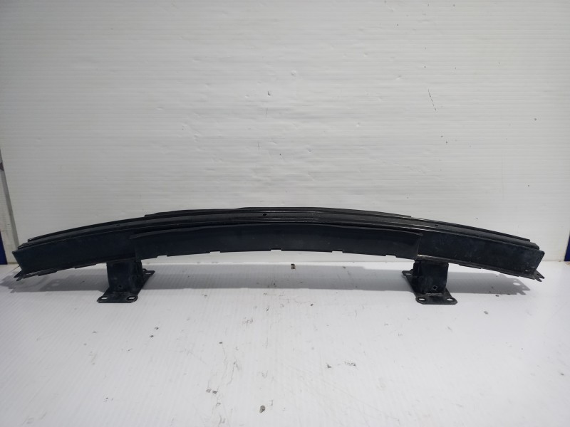 Recambio de refuerzo paragolpes delantero para land rover discovery 4 tdv6 hse referencia OEM IAM LR013926  