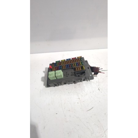 Recambio de caja reles / fusibles para mini mini (r50, r53) one referencia OEM IAM 61131480790  