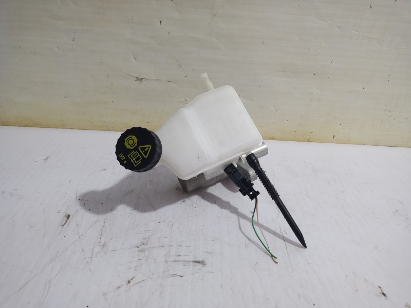 Recambio de bomba freno para opel grandland x design line referencia OEM IAM 0204821216  