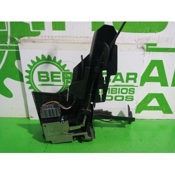 Recambio de cerradura puerta delantera derecha para ford fiesta (cbk) ambiente referencia OEM IAM 2S61A219A64AEA  