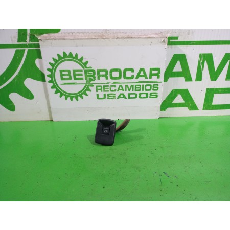 Recambio de mando elevalunas trasero derecho para dacia sandero laureate referencia OEM IAM 00235634T056  