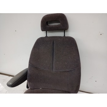 Recambio de asiento delantero izquierdo para chrysler voyager (gs) 2.5 td family referencia OEM IAM WA031L5AA  