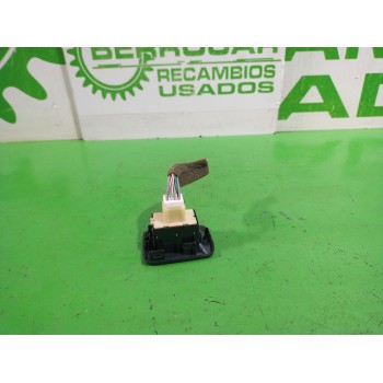 Recambio de mando elevalunas trasero derecho para dacia sandero laureate referencia OEM IAM 00235634T056  