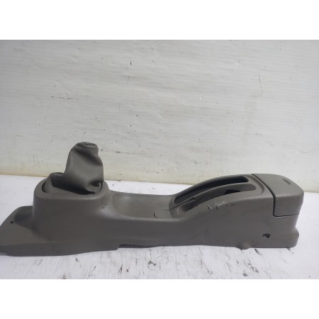 Recambio de consola central para nissan micra (k12e) sport referencia OEM IAM 96910AX600  