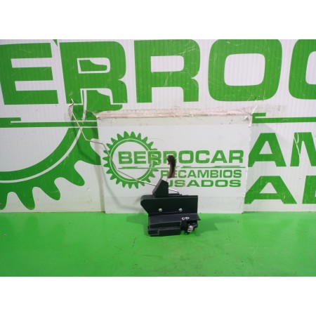 Recambio de cerradura puerta delantera derecha para dacia sandero laureate referencia OEM IAM 805026816R  