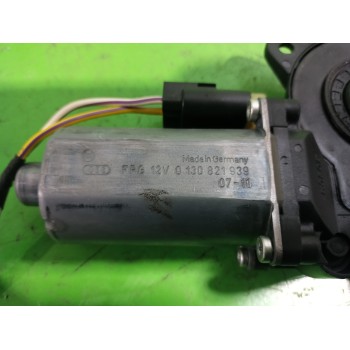 Recambio de motor elevalunas delantero derecho para ford fiesta (cbk) ambiente referencia OEM IAM 130821939  