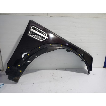 Recambio de aleta delantera derecha para land rover discovery 4 tdv6 hse referencia OEM IAM LR013931  