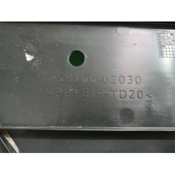 Recambio de cubrecarter para toyota auris touring sports (e18) active referencia OEM IAM 5816602030  