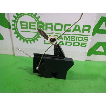 Recambio de cerradura puerta trasera derecha para dacia sandero laureate referencia OEM IAM 825033052R  