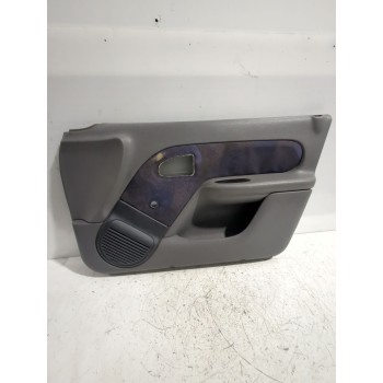 GUARNECIDO PUERTA DELANTERA DERECHA 7700411358D 