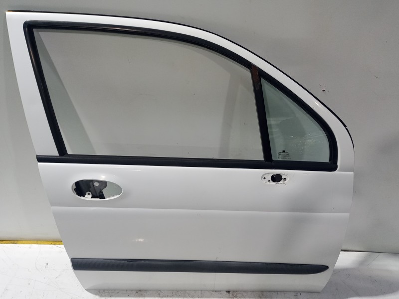 Recambio de puerta delantera derecha para daewoo matiz cd referencia OEM IAM 96610965  