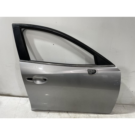 Recambio de puerta delantera derecha para mazda 3 lim. () center-line referencia OEM IAM B45A58031B  