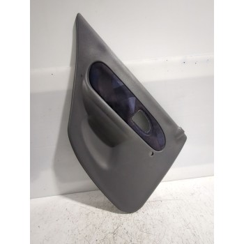 GUARNECIDO PUERTA TRASERA IZQUIERDA 7700411372G 