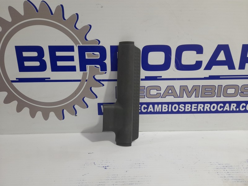 Recambio de moldura delantera derecha para suzuki swift berlina (mz) 1.3 16v cat referencia OEM IAM 76151-63J0  