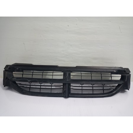 Recambio de rejilla delantera para chrysler voyager (gs) 2.5 td family referencia OEM IAM 04576955  