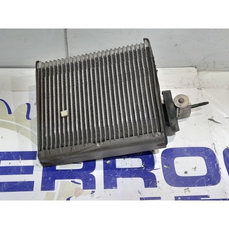 Recambio de radiador interior aire acondicionado para ssangyong kyron 2.0 xdi referencia OEM IAM 615065A100  