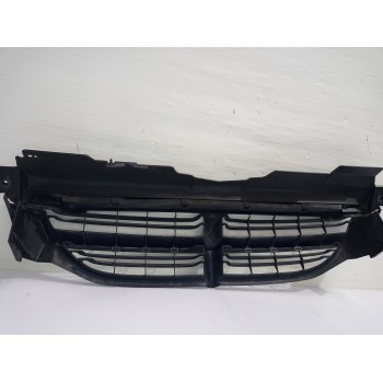 Recambio de rejilla delantera para chrysler voyager (gs) 2.5 td family referencia OEM IAM 04576955  