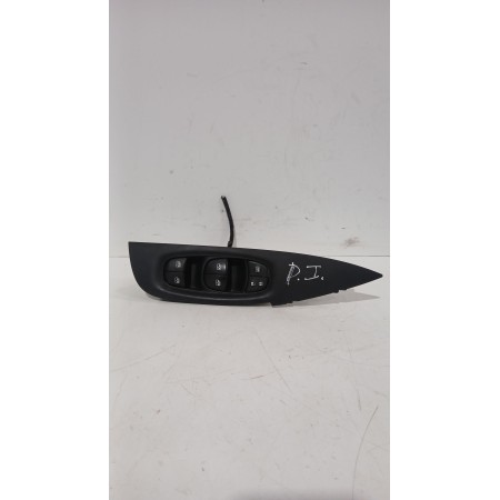 Recambio de mando elevalunas delantero izquierdo para nissan qashqai ii (j11, j11_) 1.3 dig-t referencia OEM IAM 25401HV02B  