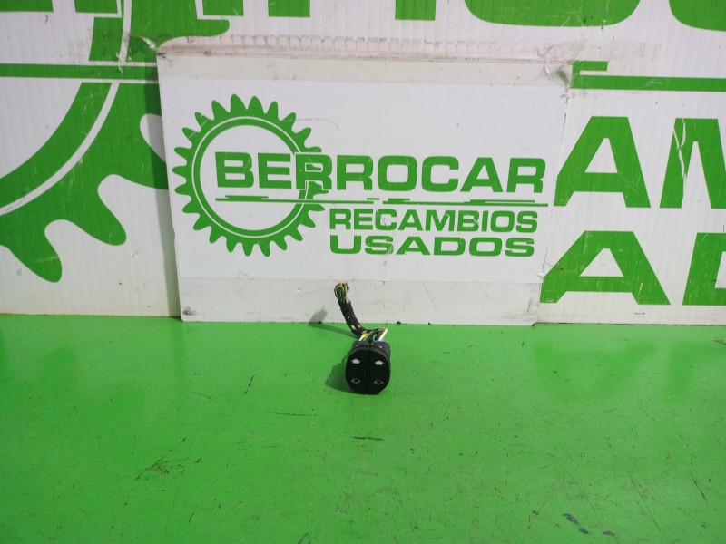 Recambio de mando elevalunas delantero izquierdo para ford fiesta (cbk) ambiente referencia OEM IAM 14529BC  