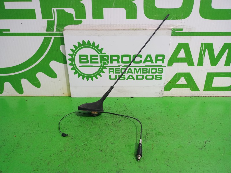Recambio de antena para citroën c3 1.4 hdi sx referencia OEM IAM 9653389980  