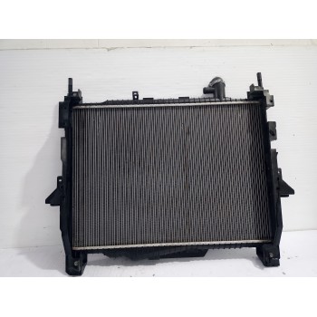 Recambio de radiador agua para land rover discovery 4 tdv6 hse referencia OEM IAM LR015561  