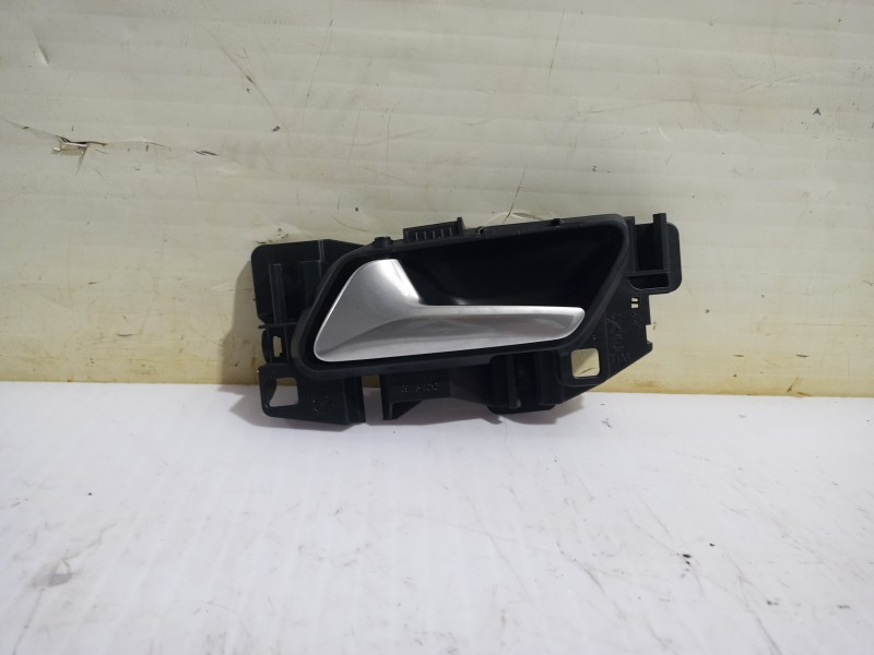 Recambio de maneta interior trasera izquierda para opel grandland x design line referencia OEM IAM 311339  
