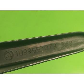 Recambio de brazo limpia trasero para seat ibiza (6l1) 1.9 tdi referencia OEM IAM 1U99557073  