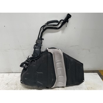 Recambio de deposito combustible para mazda 3 lim. () center-line referencia OEM IAM B45G42110A  