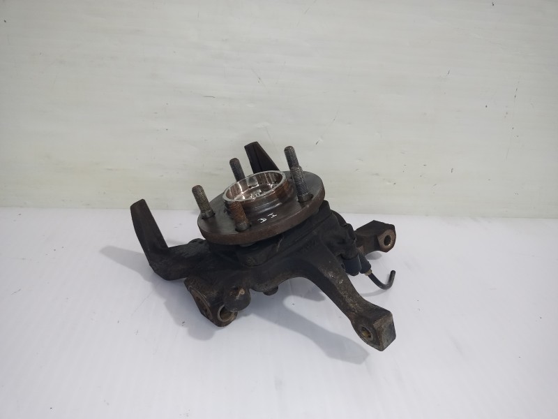 Recambio de mangueta delantera izquierda para chrysler voyager (gs) 2.5 td family referencia OEM IAM 4694823  