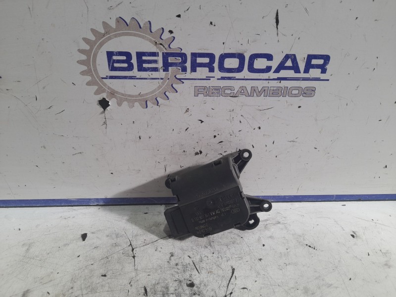 Recambio de motor apertura trampillas climatizador para seat leon (1p1) 1.9 tdi referencia OEM IAM 1K0907511B  