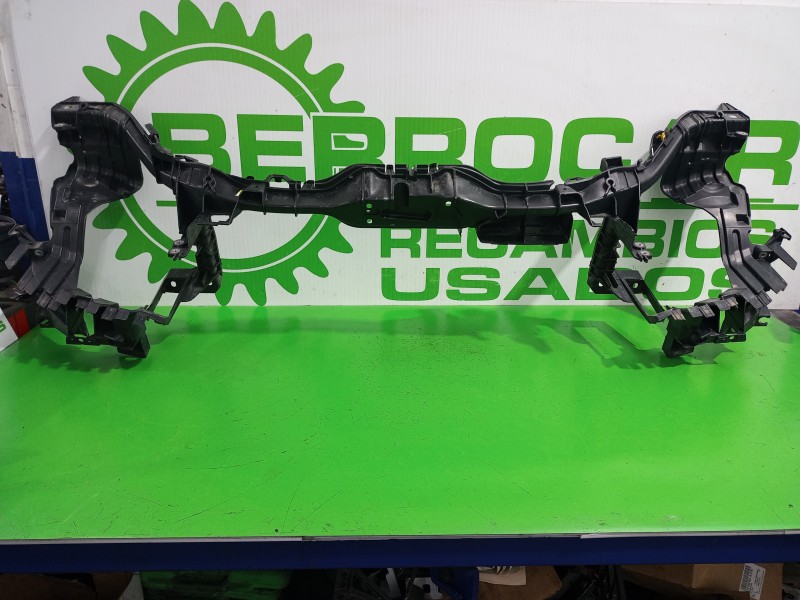 Recambio de panel frontal para mercedes-benz clase a (w168) 1.4 cat referencia OEM IAM A1696220228  