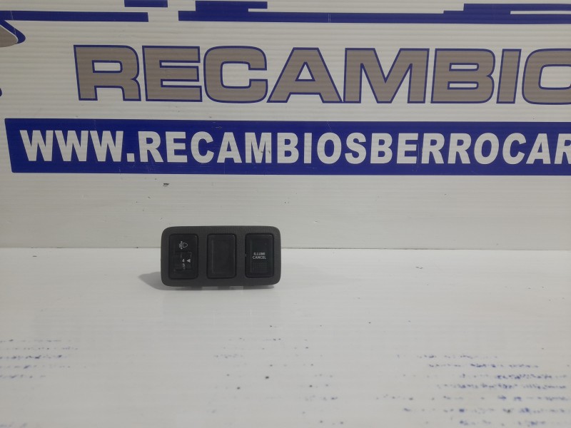 Recambio de mando multifuncion para suzuki swift berlina (mz) 1.3 16v cat referencia OEM IAM 7331262J10  