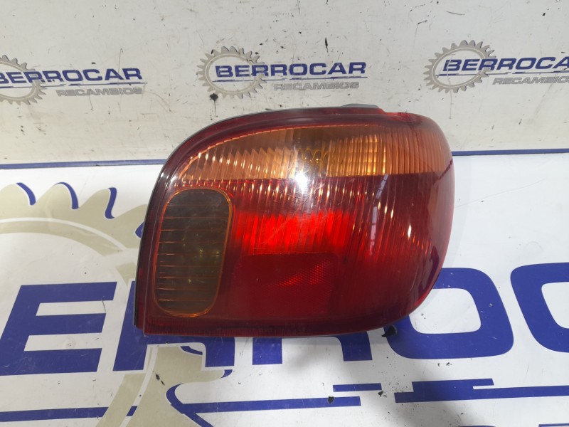 Recambio de piloto trasero derecho para toyota yaris (ncp1/nlp1/scp1) referencia OEM IAM 2AR-S18454  