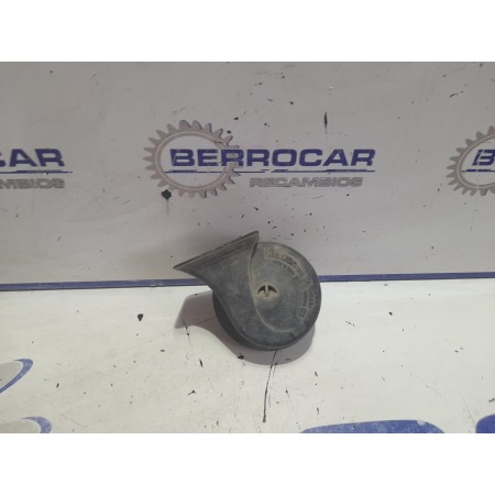 Recambio de claxon para renault megane ii classic berlina 1.5 dci diesel referencia OEM IAM E20092018  