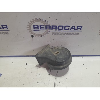 Recambio de claxon para renault megane ii classic berlina 1.5 dci diesel referencia OEM IAM E20092018  