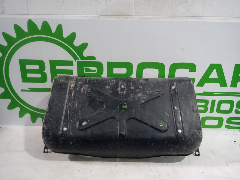 Recambio de protector deposito combustible para suzuki vitara se/sv (et) 1.9 turbodiesel referencia OEM IAM 8910177E00  