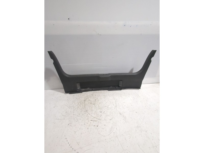 Recambio de moldura maletero para volkswagen polo iv sedán (9n2, 9n4) 1.9 tdi referencia OEM IAM 6Q6863459N  
