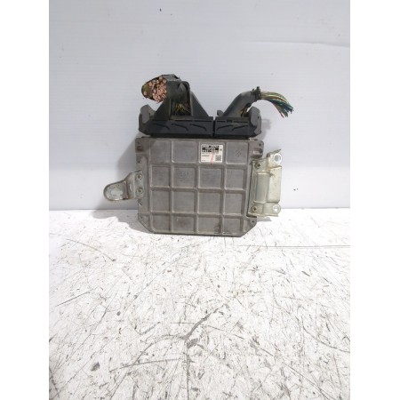 Recambio de centralita motor uce para toyota yaris (_p9_) 1.33 vvt-i (nsp90_) referencia OEM IAM 896610DB00  