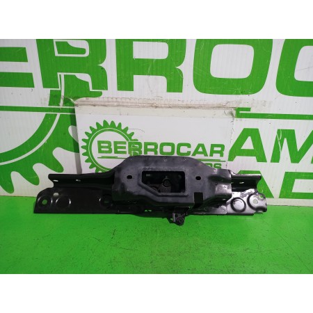 Recambio de travesaño superior para opel corsa e expression referencia OEM IAM 13434383  