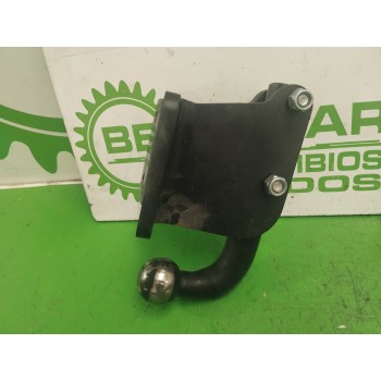 Recambio de enganche remolque para ford transit courier ambiente referencia OEM IAM 2486905  