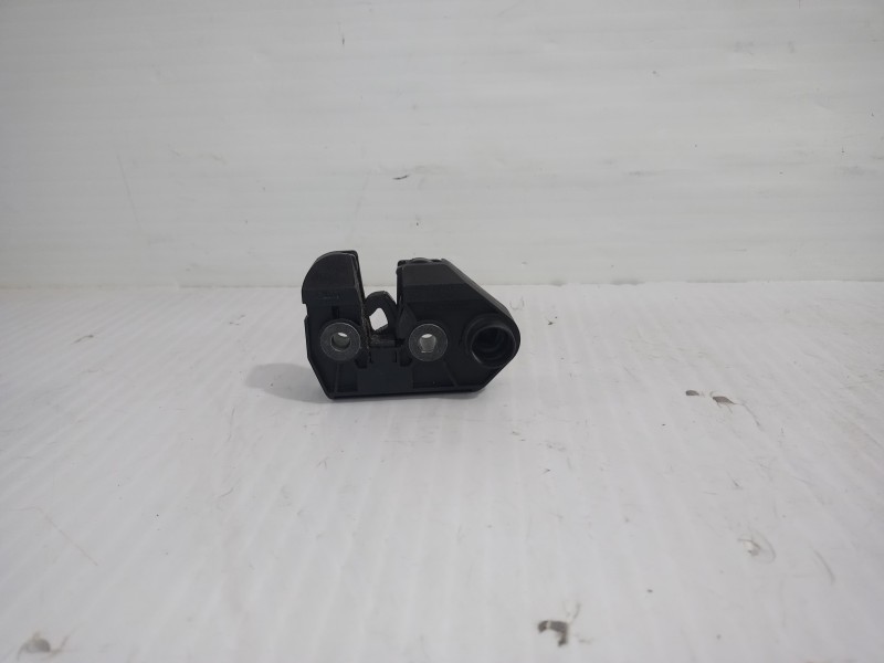 Recambio de cerradura maletero / porton para land rover discovery 4 tdv6 hse referencia OEM IAM 51247016048  