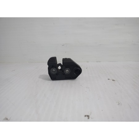 Recambio de cerradura maletero / porton para land rover discovery 4 tdv6 hse referencia OEM IAM 51247016048  