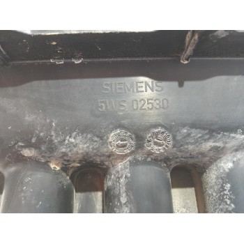 Recambio de colector admision para volkswagen polo (9n1) 1.2 referencia OEM IAM 5WS02530  