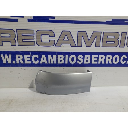 Recambio de molduras traseras para opel zafira a elegance referencia OEM IAM 13154527  