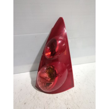 Recambio de piloto trasero derecho para peugeot 107 (pm_, pn_) 1.4 hdi referencia OEM IAM 6351X6  