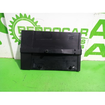 Recambio de tapa bateria para dacia sandero laureate referencia OEM IAM 648947133R  