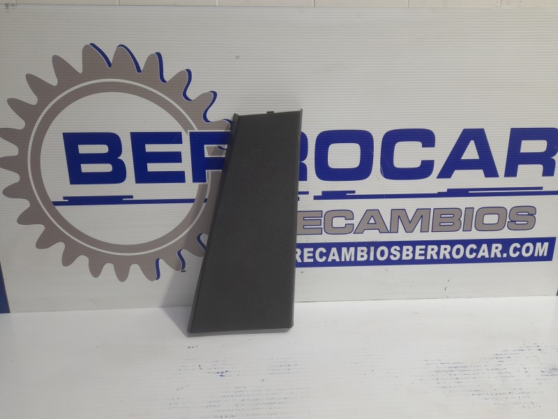 Recambio de moldura interior para opel corsa d 1.3 16v cdti referencia OEM IAM 13180846  